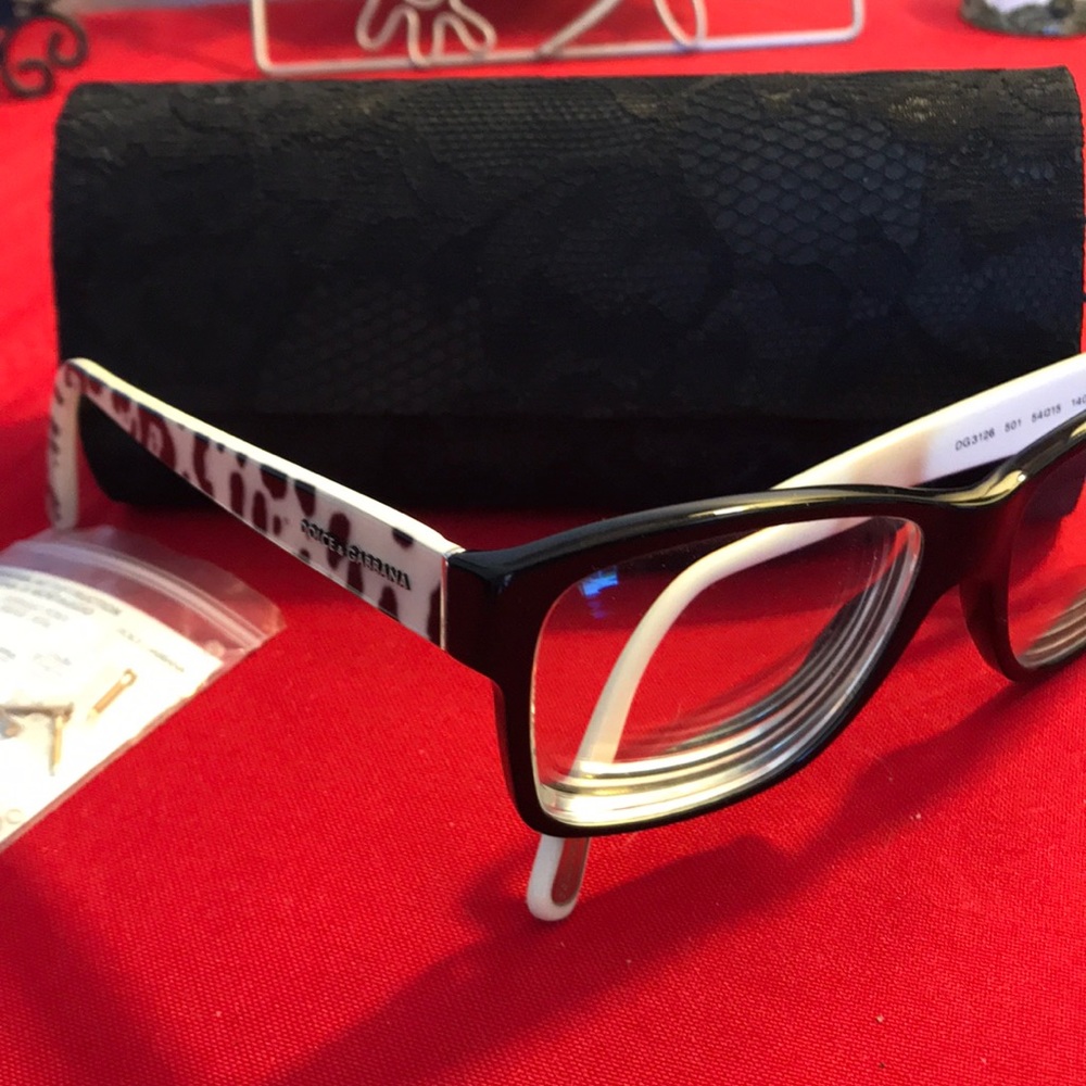 Dolce & Gabbana Black/White Leopard print glasses